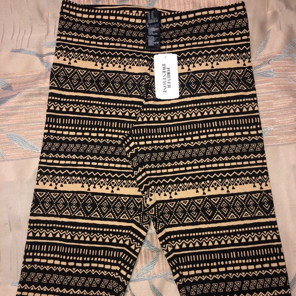 Tribal Leggings - Picture 3 of 4